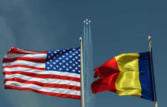 Steagurile SUA si Romania